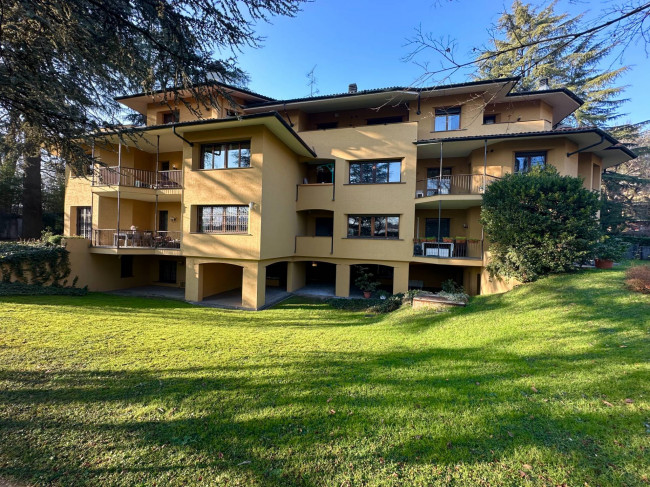 4 o più locali in Vendita a Monza