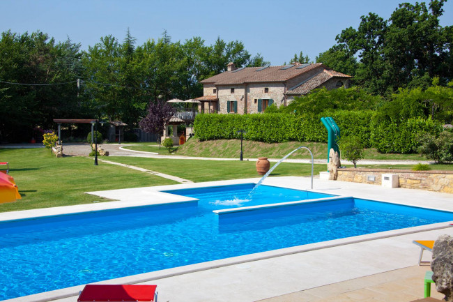 Rustico/Casale/Corte in Vendita a Citerna