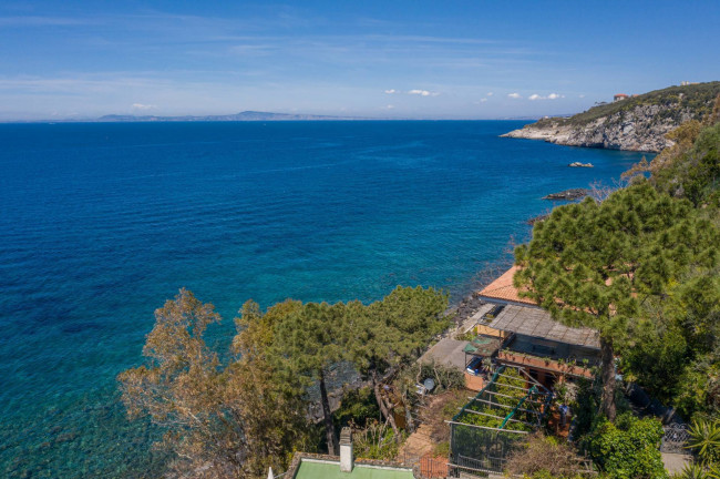 Villa in Vendita a Massa Lubrense