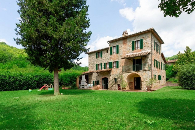 Villa for Sale in Gaiole in Chianti