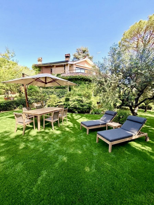 Villa for Sale in Roma