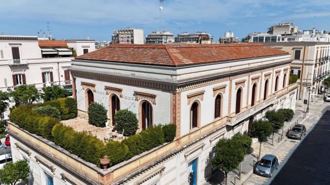 Palazzo in Vendita a Trani
