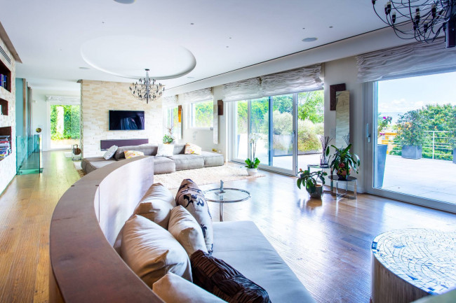 Villa in Vendita a Roma