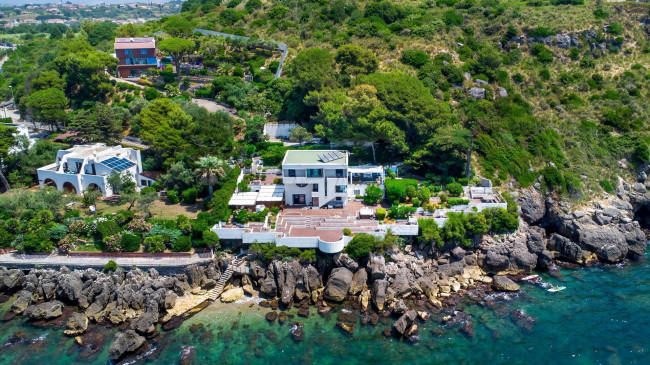 Villa in Vendita a Minturno