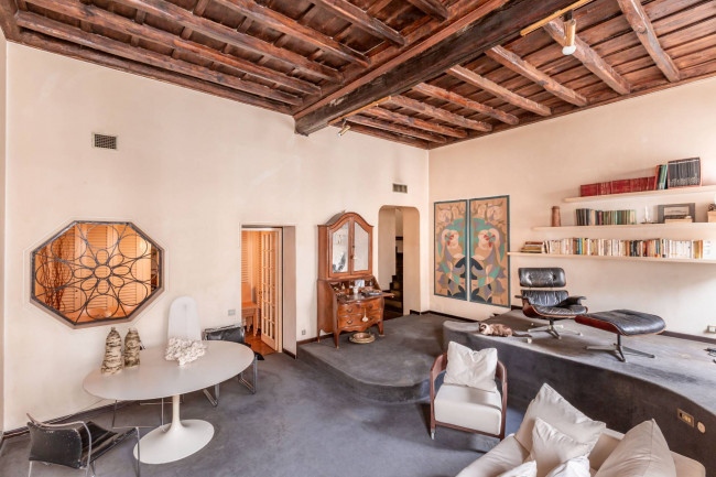 Apartment for Sale in Roma