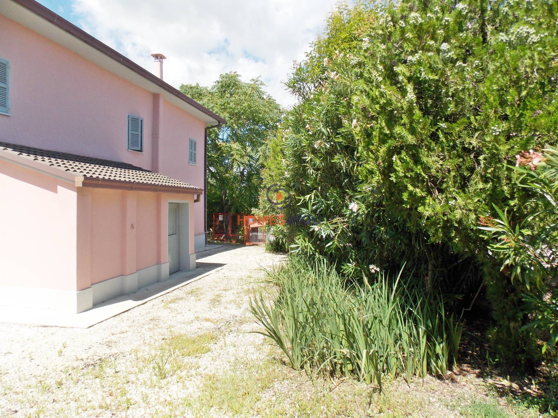 Villa Unifamiliare - Indipendente FERMO vendita  Semicentro  HOMES4YOU SRLS