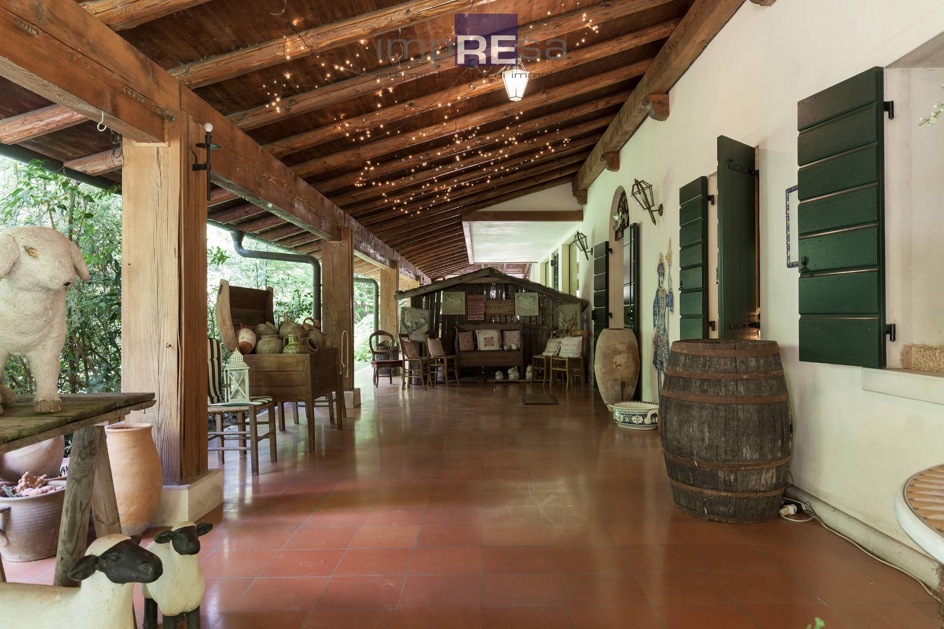 Villa SALGAREDA vendita    impREsa Galleria della Dogana