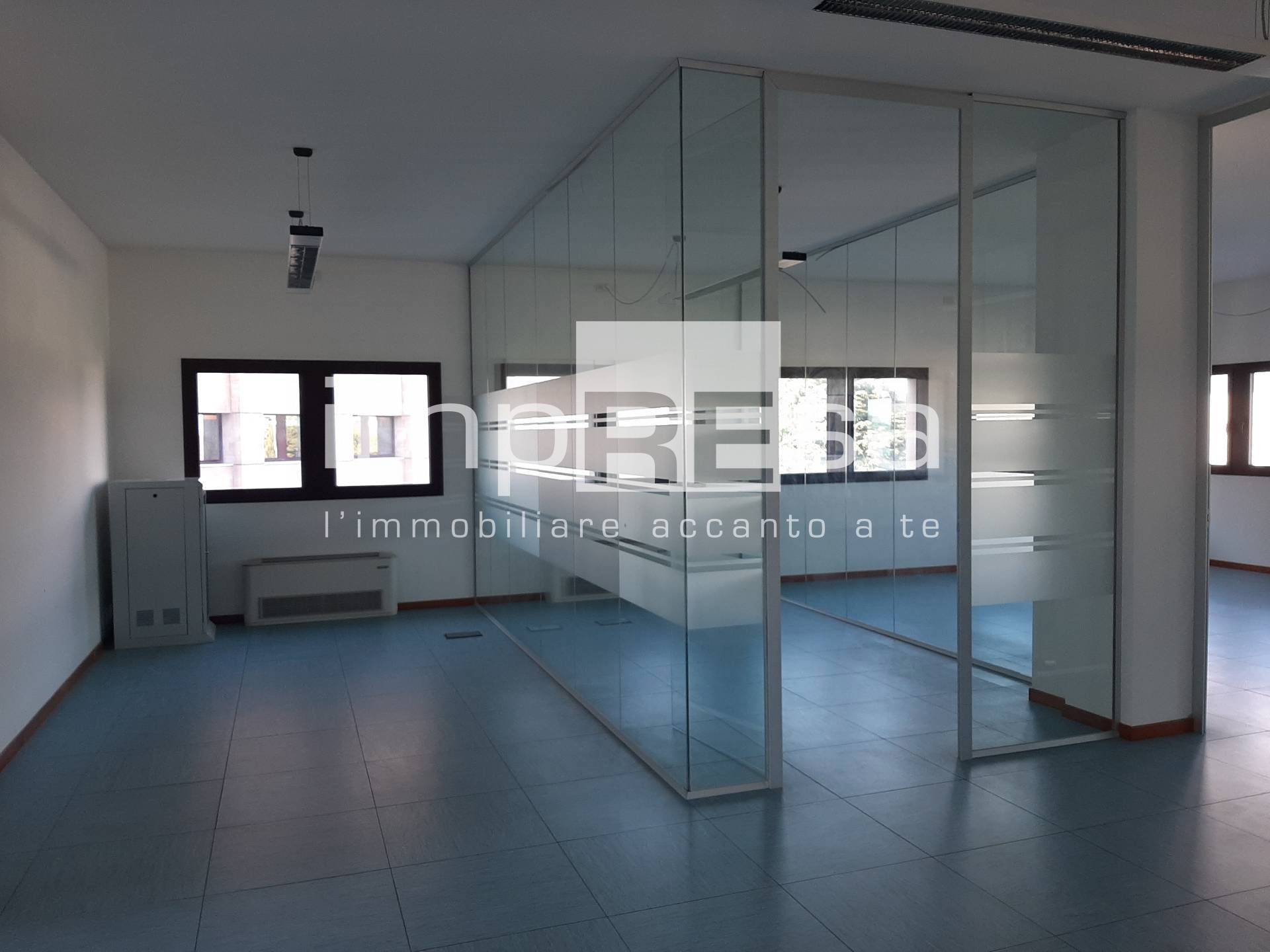 Ufficio - Loc.Com. TREVISO vendita  Castellana  impREsa Paese