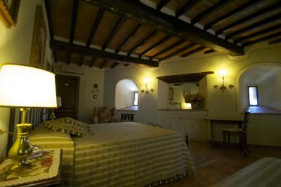 Albergo/Hotel in vendita a Todi (PG)