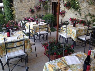 Albergo/Hotel in vendita a Todi (PG)