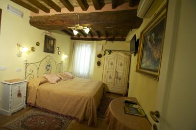 Albergo/Hotel in vendita a Todi (PG)