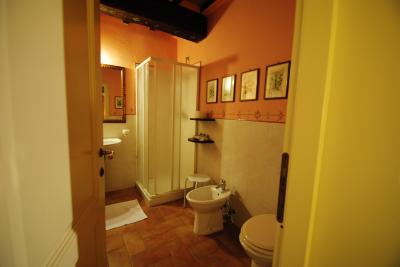 Albergo/Hotel in vendita a Todi (PG)