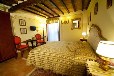 Albergo/Hotel in vendita a Todi (PG)