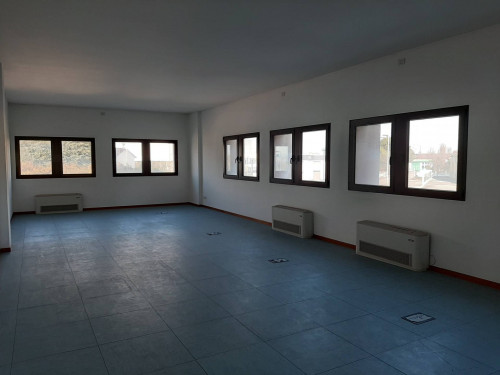 Ufficio in vendita a Castellana, Treviso (TV)