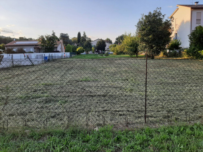 Terreno edificabile in vendita a Cornuda (TV)