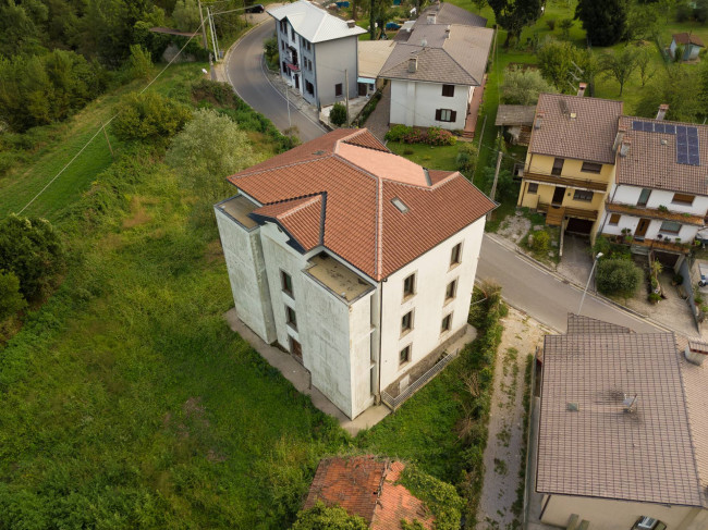 Villa in vendita a Zomeais, Tarcento (UD)