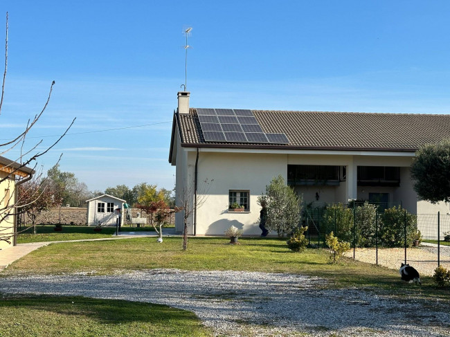 Villetta in vendita a Lovadina, Spresiano (TV)