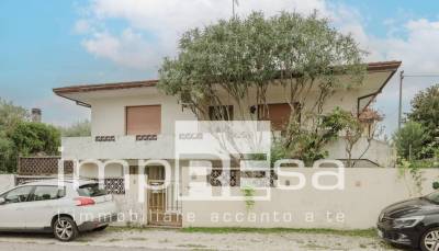 Casa indipendente in vendita a Cordenons (PN)