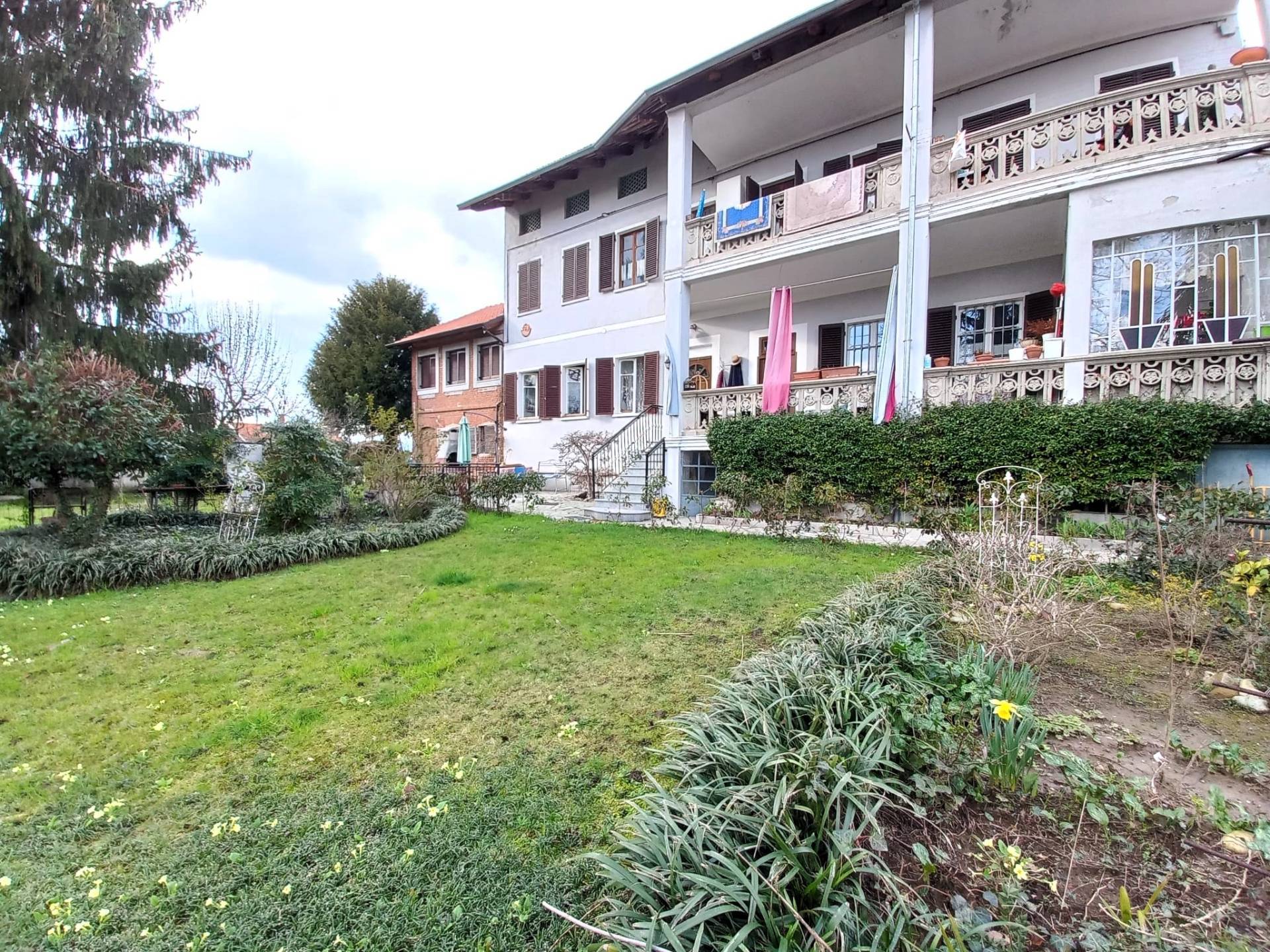 Casa semi-indipendente in vendita a Caluso (TO)