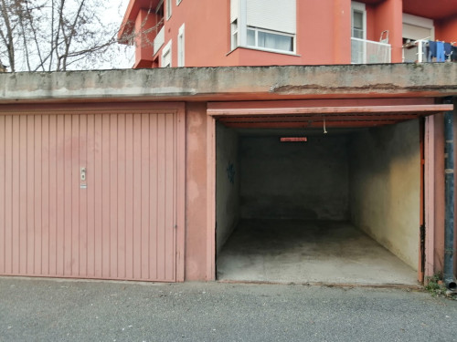 Box in Affitto/Vendita a Caluso