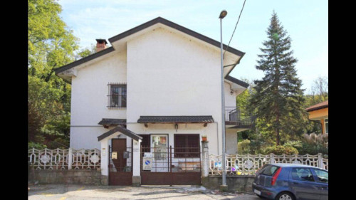 Casa semindipendente in Vendita a Castiglione Torinese
