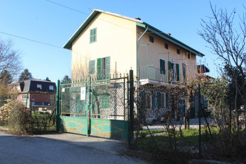 Casa indipendente in Vendita a Gassino Torinese