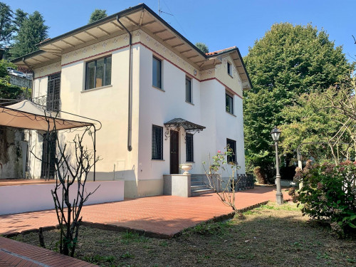 Villa in Vendita a Torino