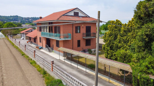 Bifamiliare in Vendita a Castiglione Torinese