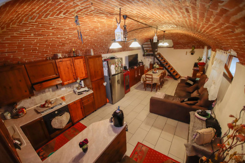 Casa semindipendente in Vendita a Cuceglio