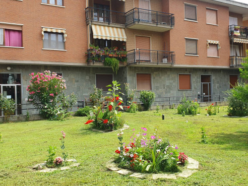 appartamento con terrazzo in Vendita a Gassino Torinese
