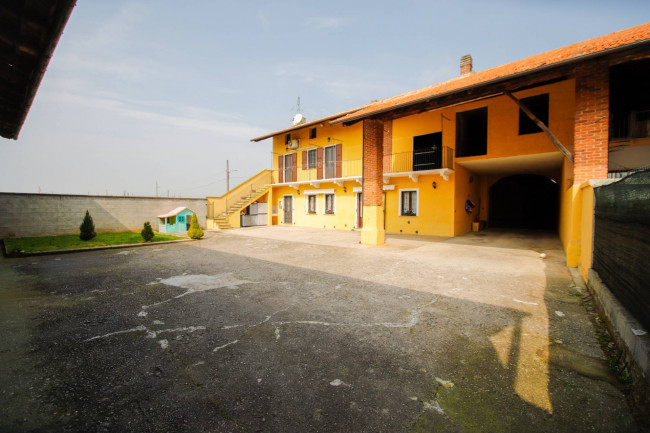 Casa indipendente in vendita a Caluso (TO)