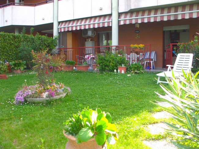 appartamento con giardino in Vendita a Torino