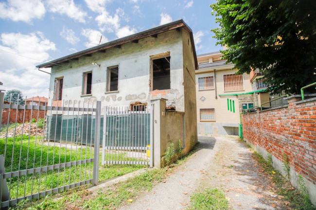 Rustici / cascine / case in Vendita a San Mauro Torinese