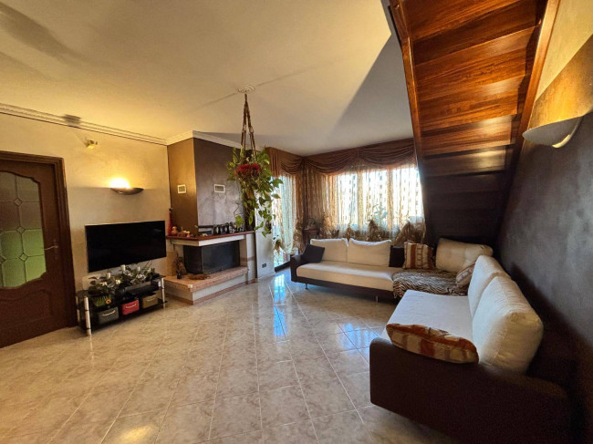 5 locali in Vendita a Settimo Torinese