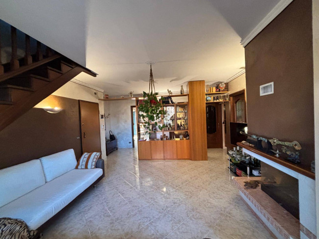  for Sale to Settimo Torinese