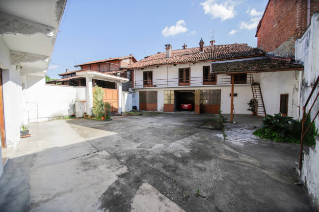 Casa semindipendente in Vendita a Candia Canavese