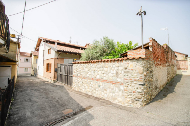 Casa semindipendente in Vendita a Caluso