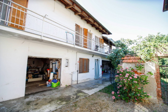 Casa semindipendente in Vendita a Barone Canavese