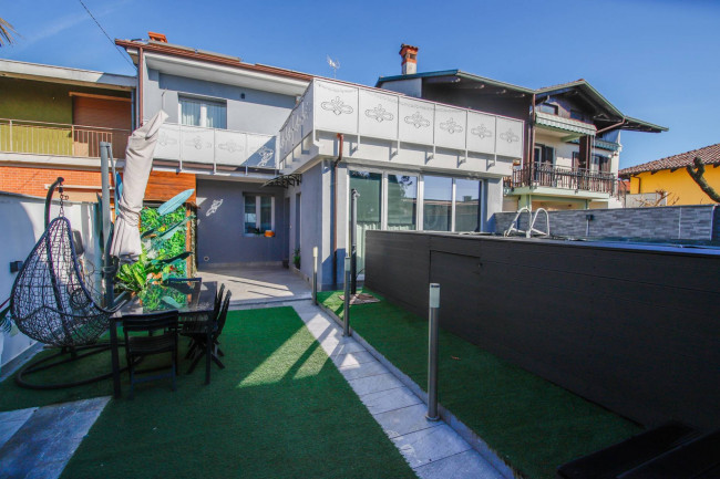 Casa semindipendente in Vendita a Mazzè