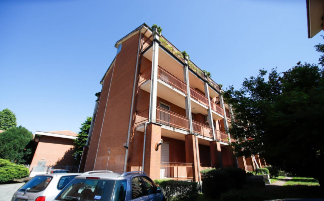 5 locali in Vendita a Strambino