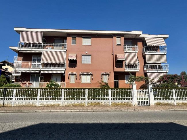 2 locali in Vendita a Brandizzo