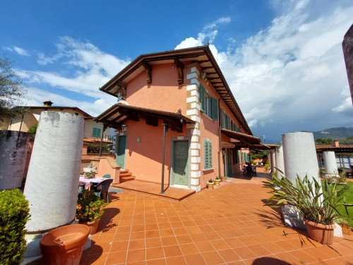 Villa in affitto a Forte Dei Marmi (LU)