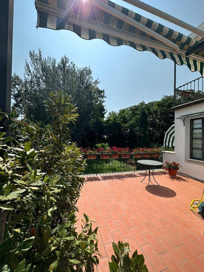 Casa semi-indipendente in affitto a Forte Dei Marmi (LU)