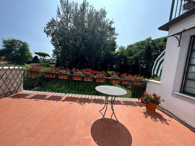 Casa semi-indipendente in affitto a Forte Dei Marmi (LU)