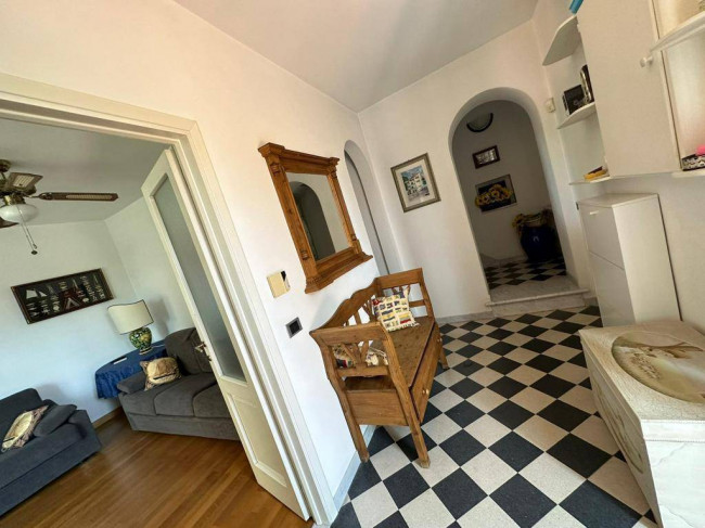 Casa semi-indipendente in affitto a Forte Dei Marmi (LU)